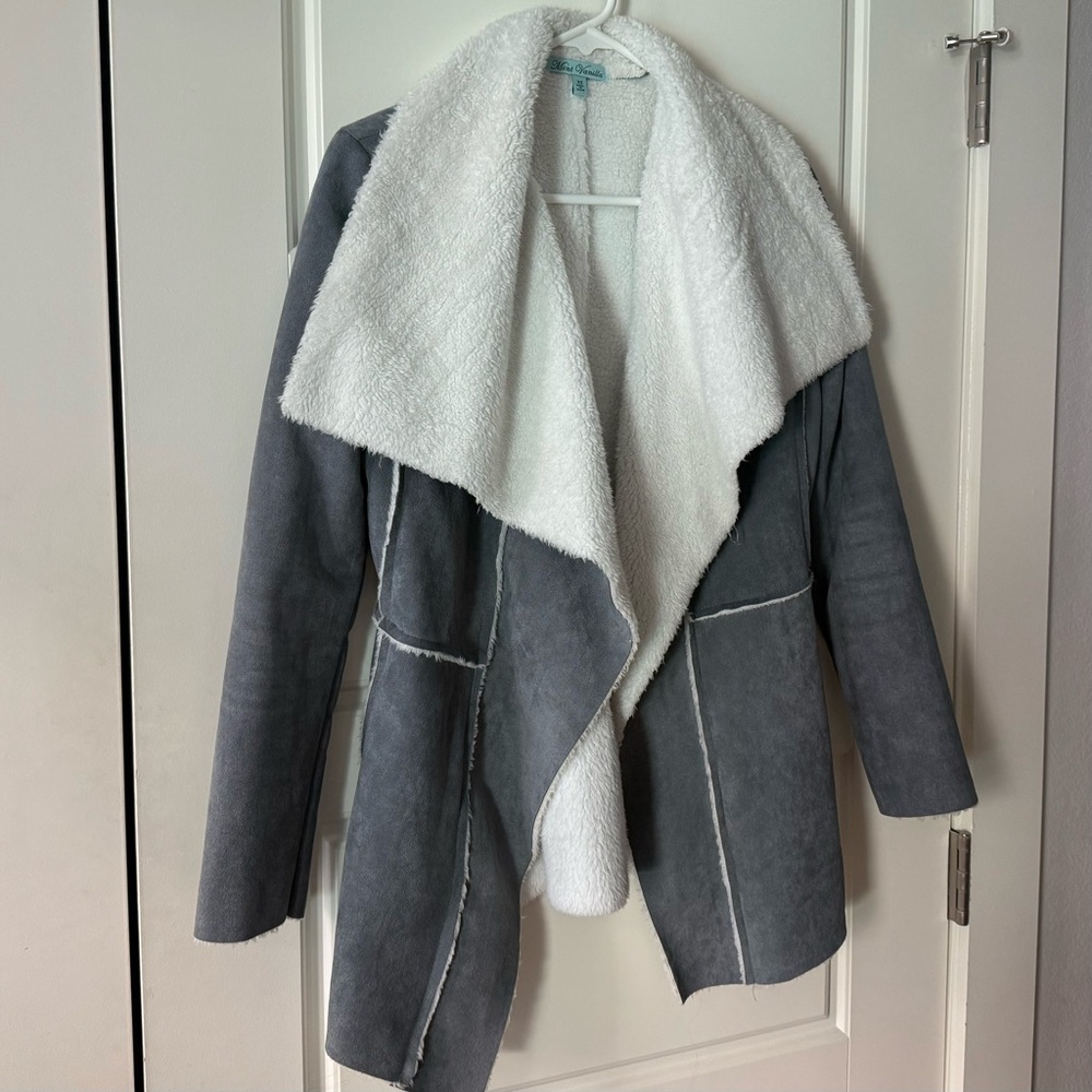 Mint Vanilla gray and white faux suede/faux fur Sherpa coat. Size XS
